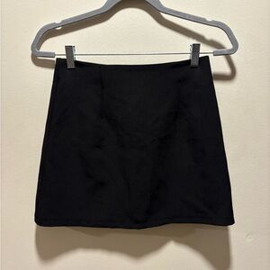 3/$30 XIUZHIDU Black High Waisted Mini Skort with Built-in Shorts - Small